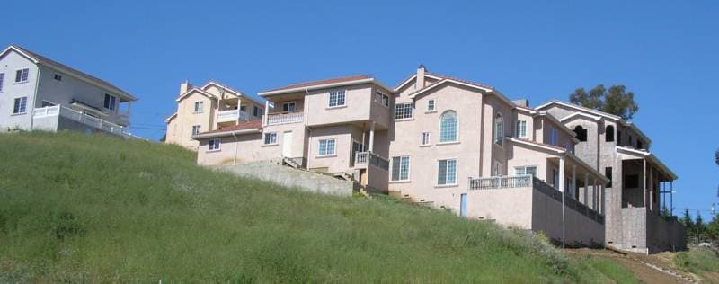 Chronicle Ave Hillside Overview