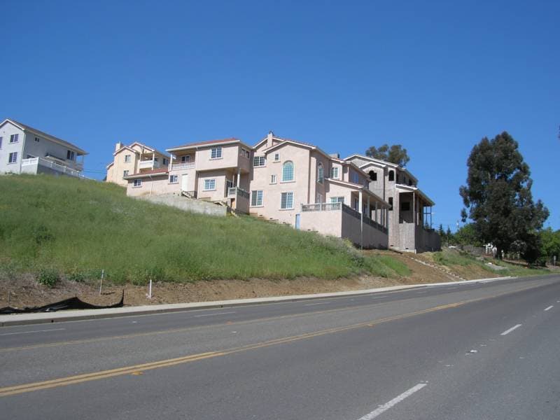 Chronicle Ave Hillside Development